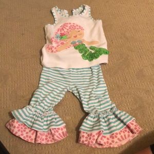 Mudpie, size 3T 2 piece mermaid outfit